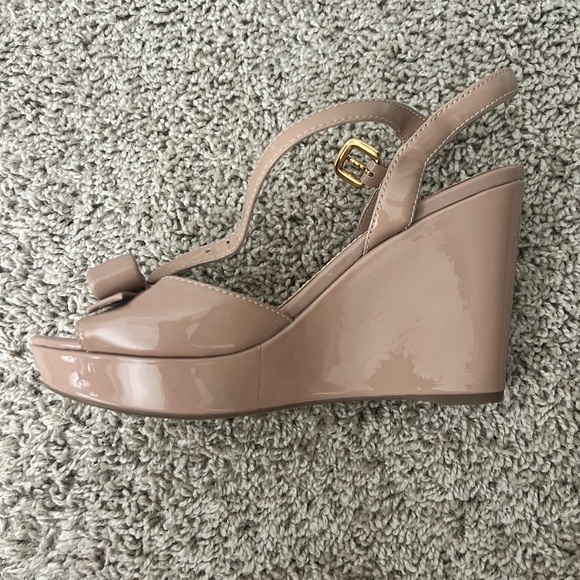 Prada - 7.5- Nude Patent Leather Wedge - Picture 8 of 9